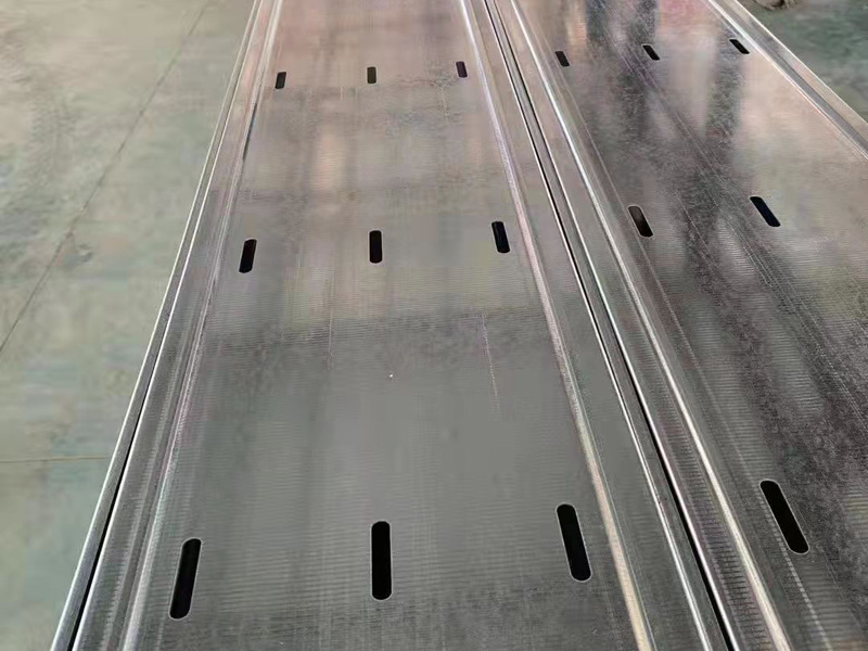 托盤式電纜橋架